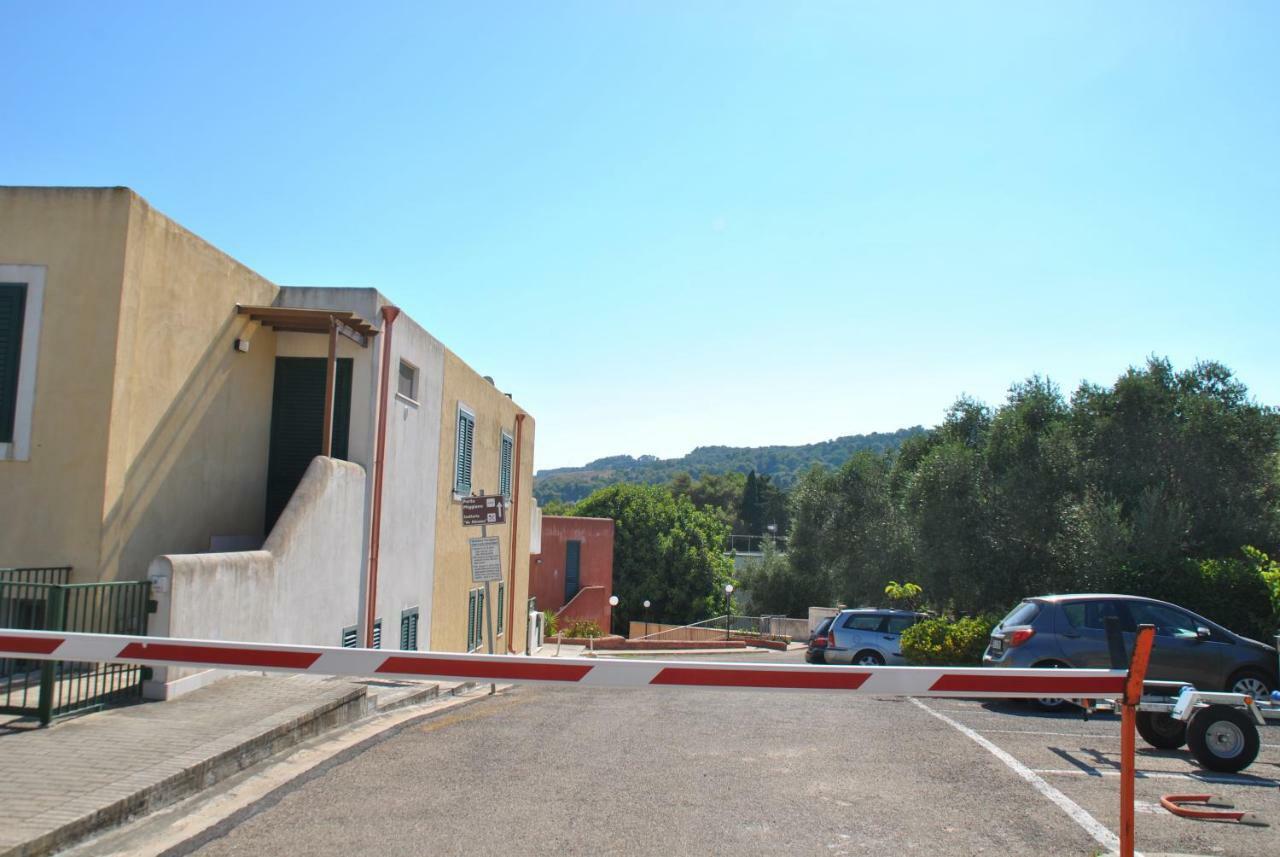 Appartamenti "Torre Del Mito" Santa Cesarea Terme Eksteriør bilde